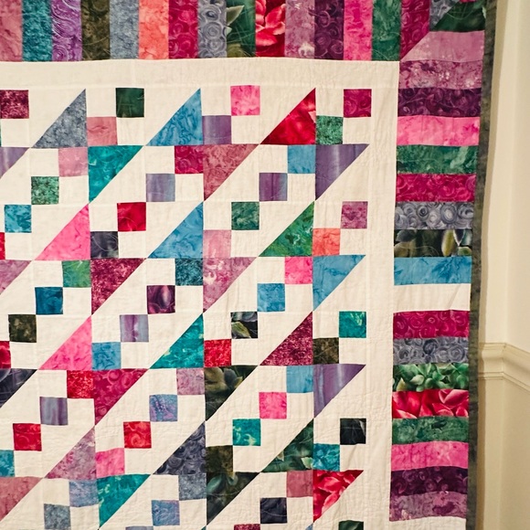 Colorful Patchwork Quilt - Picture 4 of 12